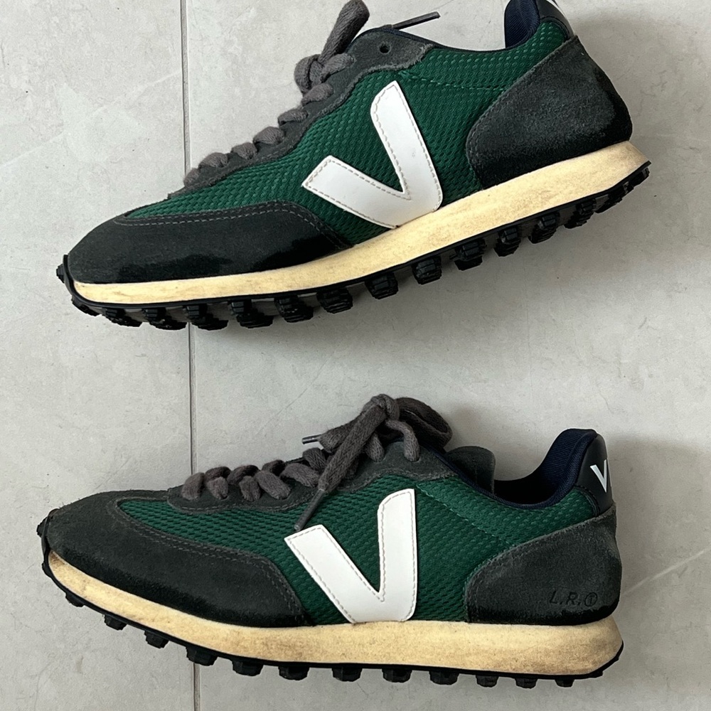 Veja Women‘s Green Sneakers